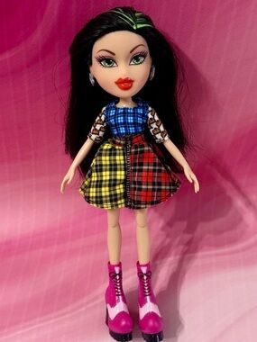 BRATZ DOLLS - “HELLO MY NAME IS” JADE DOLL - 2015